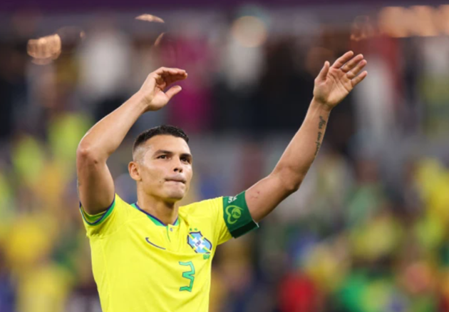 Gary Neville hails Chelsea star Thiago Silva after Brazil beat Switzerland - Bóng Đá