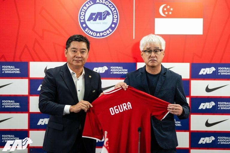 Singapore ra thông báo chính thức, HLV Park Hang Seo tiếp tục thất nghiệp - Bóng Đá