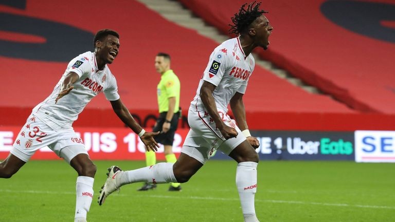 Cặp lá chắn nói thẳng về cuộc sống tại Chelsea - Bóng Đá