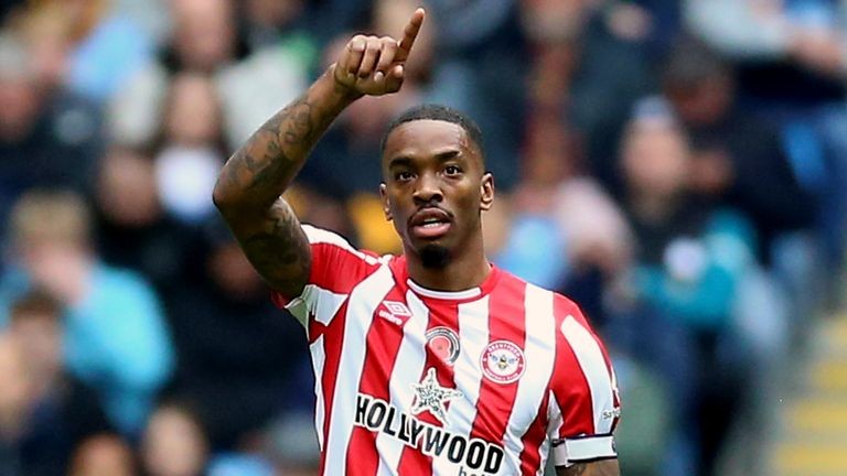 Striker prefers Arsenal transfer over Tottenham but Spurs still can’t be ruled out, claims journalist - Bóng Đá