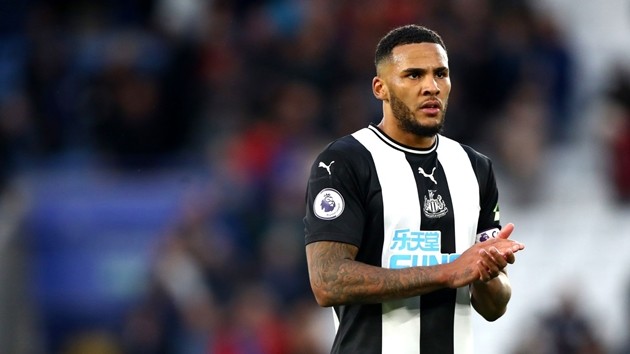 Newcastle United gia hạn hợp đồng với 