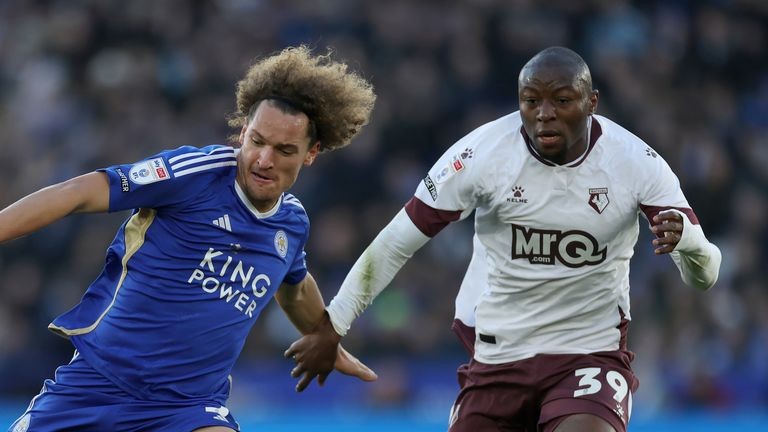 Vardy lập cú đúp khi đá dự bị, Leicester City tiếp tục bay cao - Bóng Đá