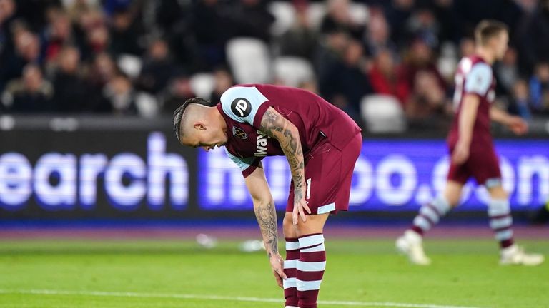Thảm họa trong trận Man Utd 3-0 West Ham - Bóng Đá