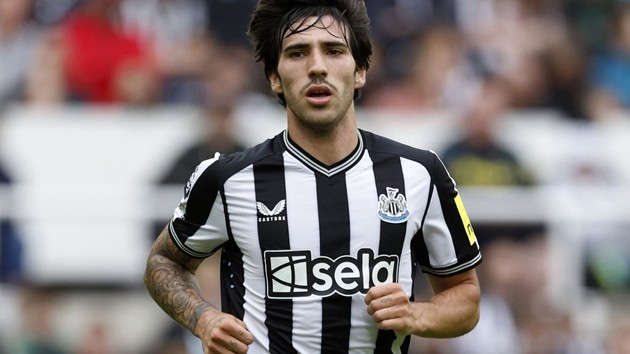 Sandro Tonali tiếp tục bị FA 