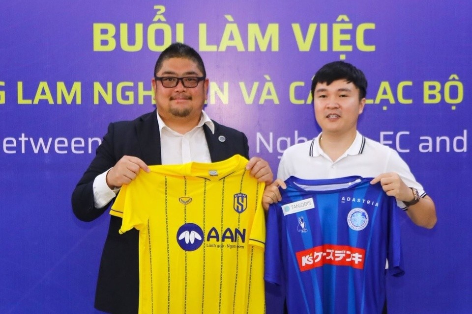 SLNA có thể gửi cầu thủ sang Nhật Bản - Bóng Đá