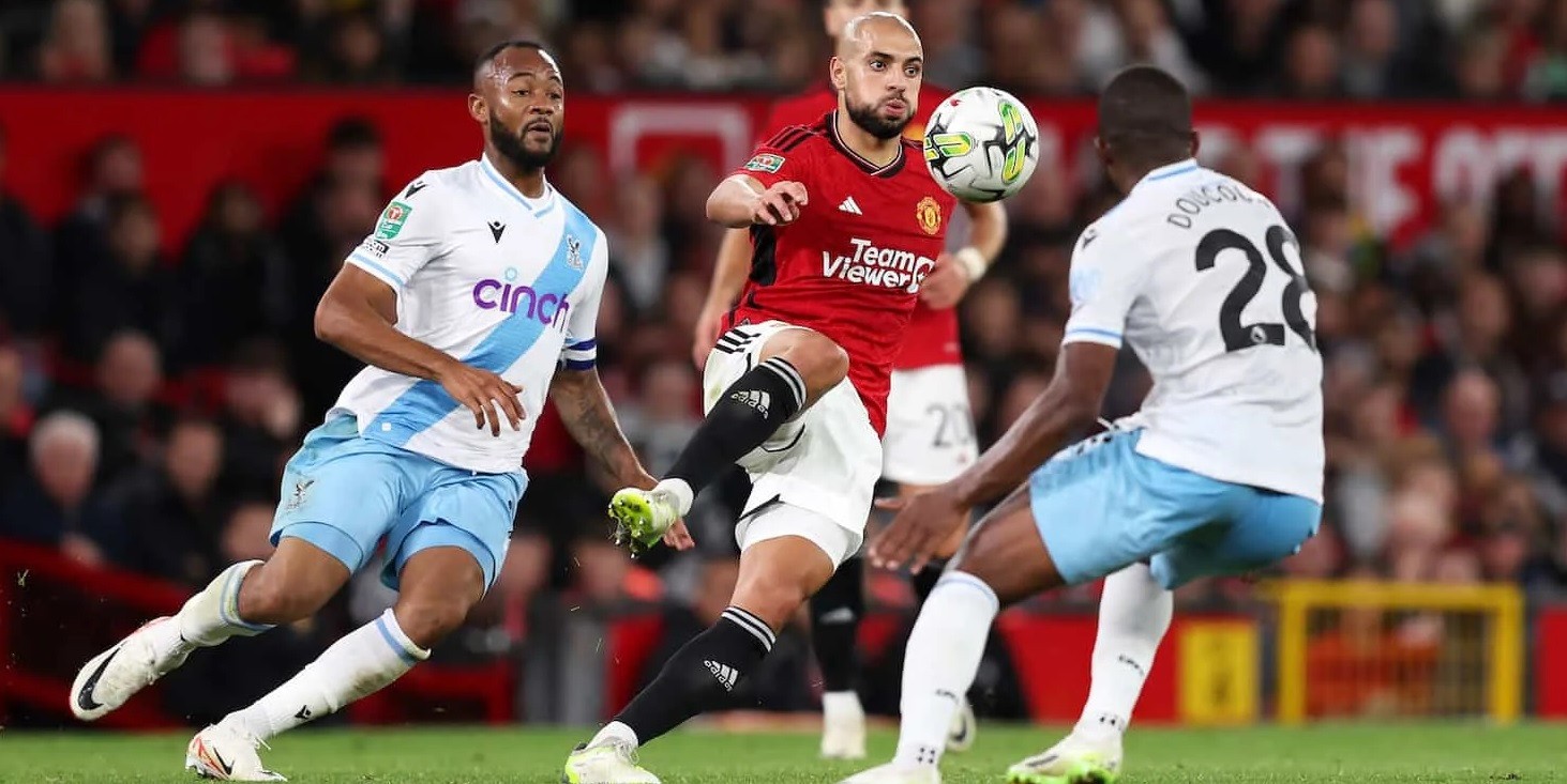 Quá chán Amrabat, Man Utd mang về 1 tiền vệ trụ và 3 tân binh khác - Bóng Đá