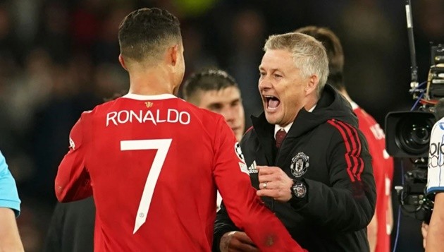 'He let him down!' - Gary Neville reveals disappointment at Cristiano Ronaldo not 'stepping up' - Bóng Đá
