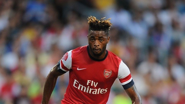CHÍNH THƯC! Alex Song giải nghệ - Bóng Đá