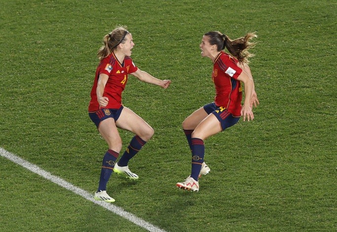 Tuyển nữ Tây Ban Nha: Những nhân vật 