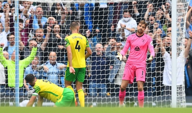 Đâu là đội bóng có hàng thủ tệ nhất lịch sử Premier League? - Bóng Đá