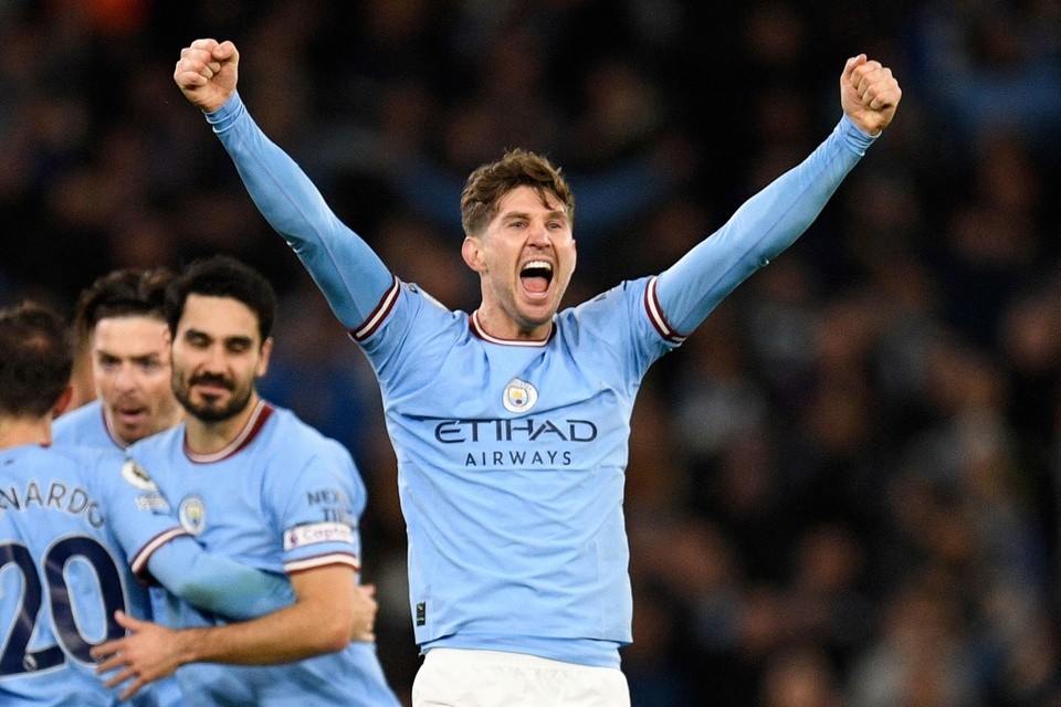 John Stones là 'hòn đá ma thuật' của Pep - Bóng Đá