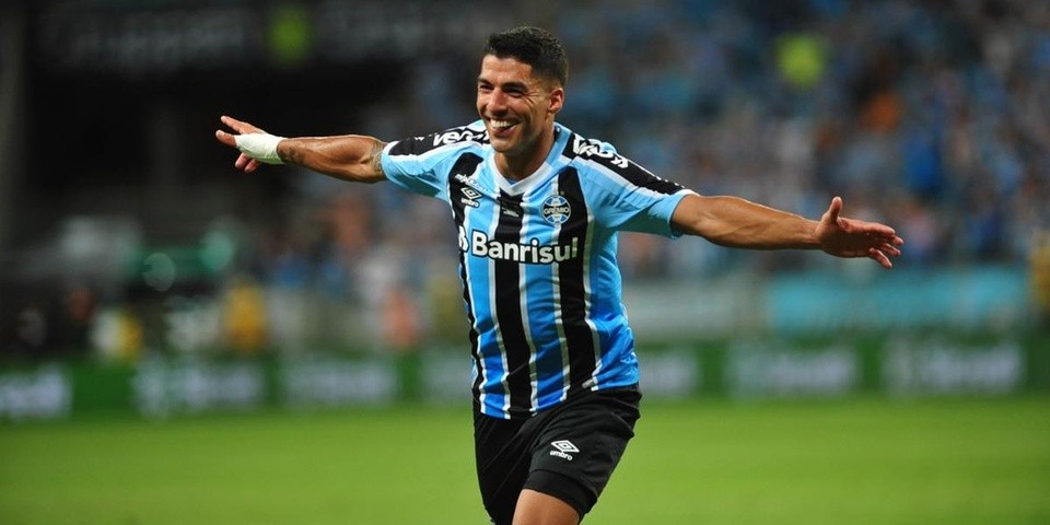 Luis Suarez nguy cơ lắp chân giả - Bóng Đá