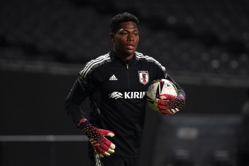 Thủ môn Nhật Bản có gì đặc biệt để MU theo đuổi? - Bóng Đá