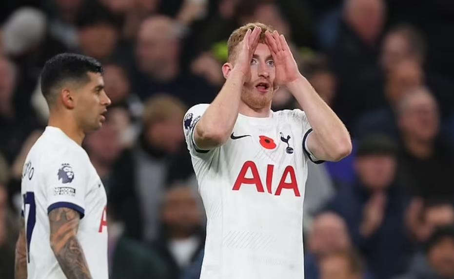 ‘First time I’ve ever seen’: Gary Neville noticed what Tottenham fans did at full-time v Chelsea - Bóng Đá