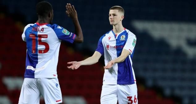 Manchester United join the race for Blackburn Rovers midfield starlet Adam Wharton - Bóng Đá