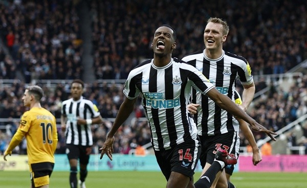 Tiền đạo 70 triệu euro tỏa sáng trong trận thắng của Newcastle - Bóng Đá