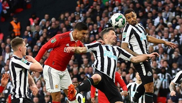 Casemiro xứng đáng là cầu thủ hay nhất mùa của MU - Bóng Đá
