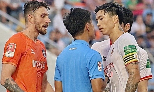 ‘’Phong sát’’ ở bóng đá nội: những cầu thủ chơi xấu chớ coi thường - Bóng Đá