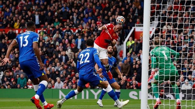 TRỰC TIẾP Man United 0-0 Everton (H1): Nhập cuộc hứng khởi - Bóng Đá