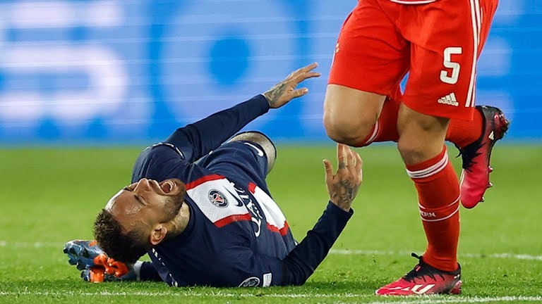Mbappe bị tước bàn, PSG phơi áo trước Bayern Munich - Bóng Đá
