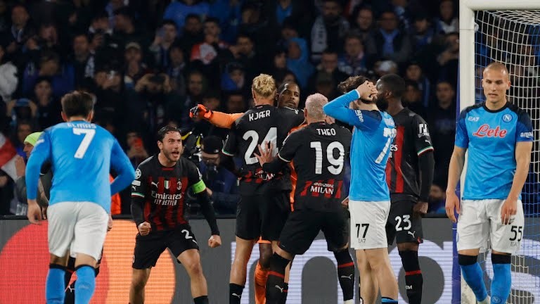 Đổi ca 4-8: Napoli vs Milan - Ảnh review xb trong khung 4h - 4h30 - Bóng Đá