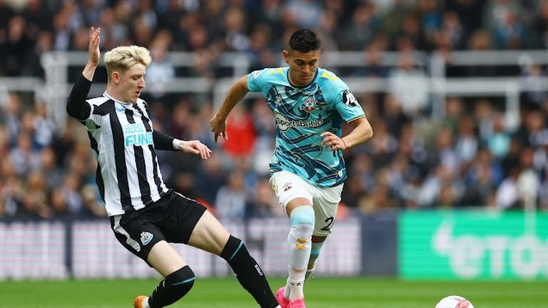 Tiếp tục thăng hoa, Newcastle United xây chắc vị trí thứ 3 - Bóng Đá