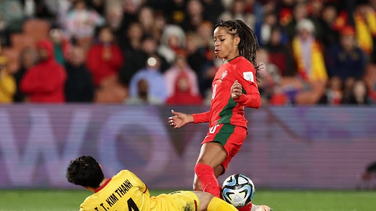 TRỰC TIẾP Bồ Đào Nha 2-0 Việt Nam (H2): Thế trận một chiều - Bóng Đá