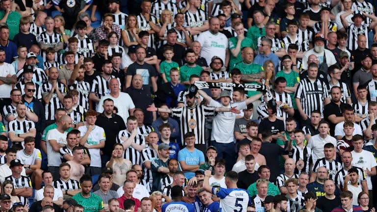 Siêu máy tính dự đoán Premier League: Bất ngờ M.U; Arsenal có vô địch? - Bóng Đá