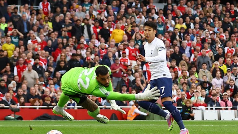 Xong trận Arsenal 2-2 Tottenham mới thấy Man Utd bị oan ức - Bóng Đá