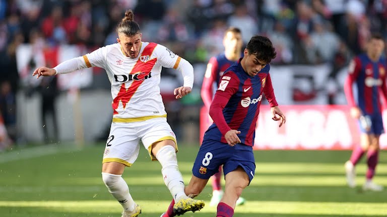 Barca thoát thua hú vía, nguy cơ bị bỏ xa ở La Liga - Bóng Đá