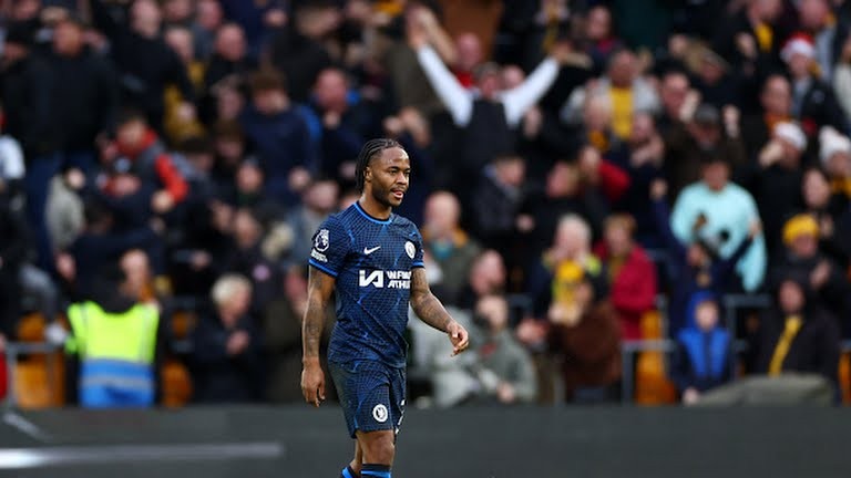 Cạn lời pha xử lý IQ 'âm vô cực' của Raheem Sterling - Bóng Đá