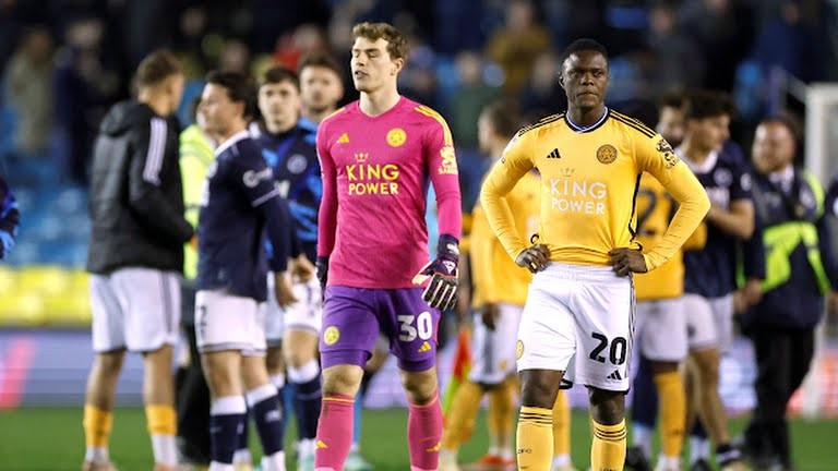 Cuộc chiến căng như dây đàn ở bóng đá Anh - Bóng Đá