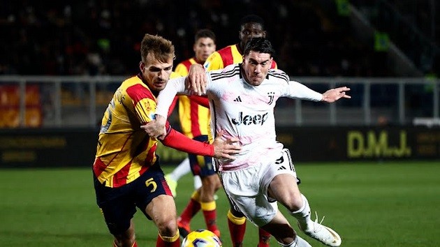 Vlahovic lập cú đúp, Juventus chiếm ngôi đầu - Bóng Đá
