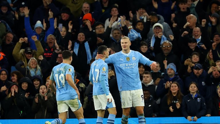 Man City - Brentford 4h50 - Bóng Đá