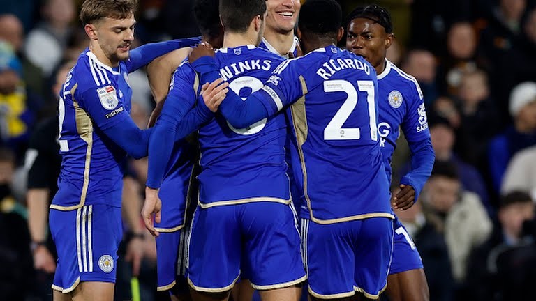 Người cũ Man Utd khiến Leicester lần đầu thua hai trận liên tiếp - Bóng Đá