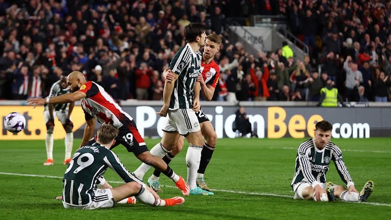 Dấu chấm hết cho Man Utd - Bóng Đá