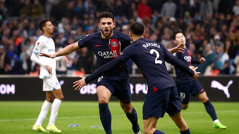 10 người PSG vẫn không thể cản - Bóng Đá