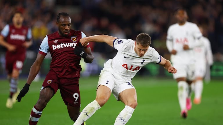 Tottenham bỏ lỡ cơ hội cho M.U 'hít khói' - Bóng Đá