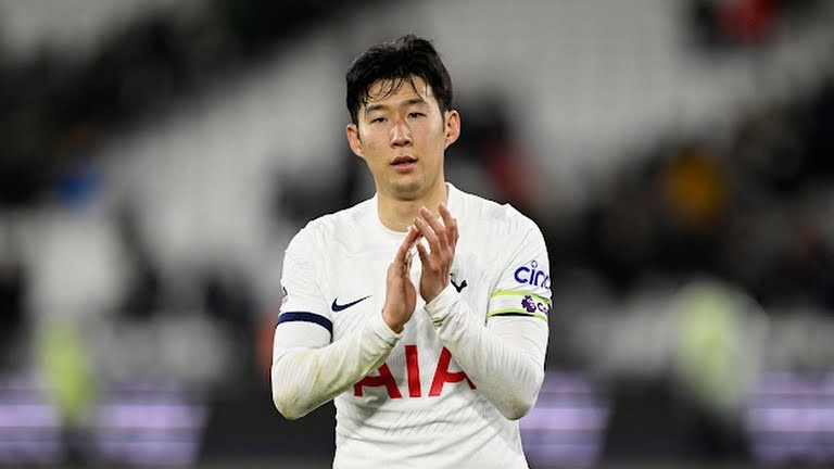 Tottenham bỏ lỡ cơ hội cho M.U 'hít khói' - Bóng Đá