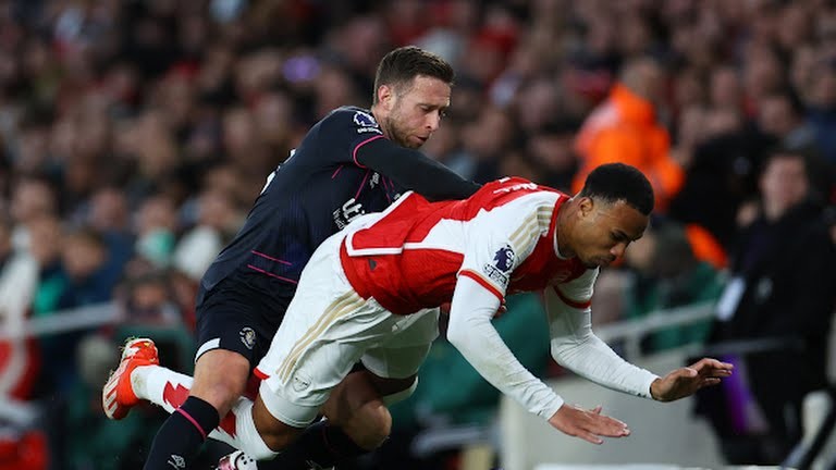 TRỰC TIẾP Arsenal 0-0 Luton (H1): Chủ nhà ép sân - Bóng Đá