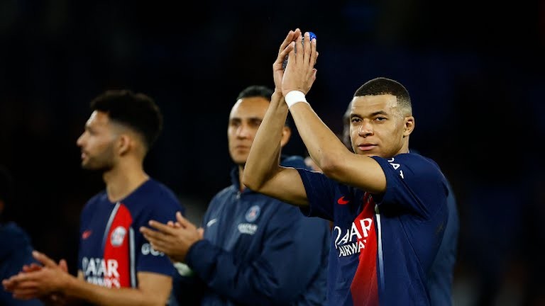 Khung cảnh quá khắc nghiệt ở Champions League - Bóng Đá