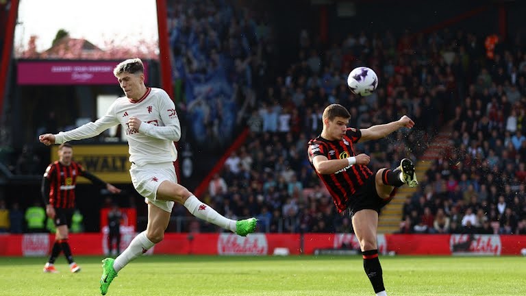 TRỰC TIẾP Bournemouth 0-0 M.U (H1): Chủ nhà suýt mở tỷ số - Bóng Đá
