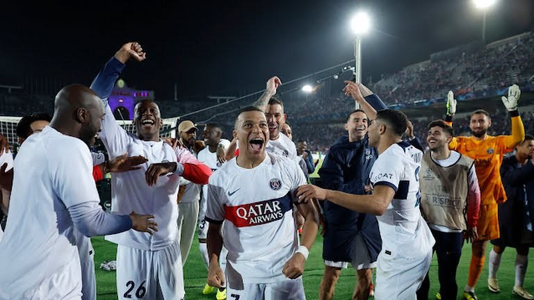 Khung cảnh quá khắc nghiệt ở Champions League - Bóng Đá