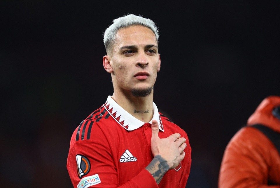 Ten Hag đặt ra thử thách cho Antony - Bóng Đá