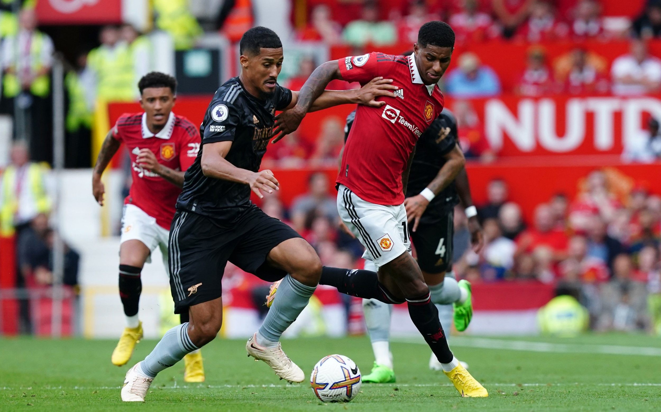 Man Utd sắp vượt Man City, trở thành mối đe dọa của Arsenal - Bóng Đá