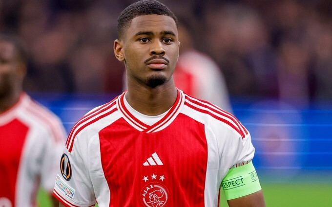 AJAX CLOSING IN ON NEW DEAL FOR JORREL HATO VALID UNTIL 2028 - Bóng Đá