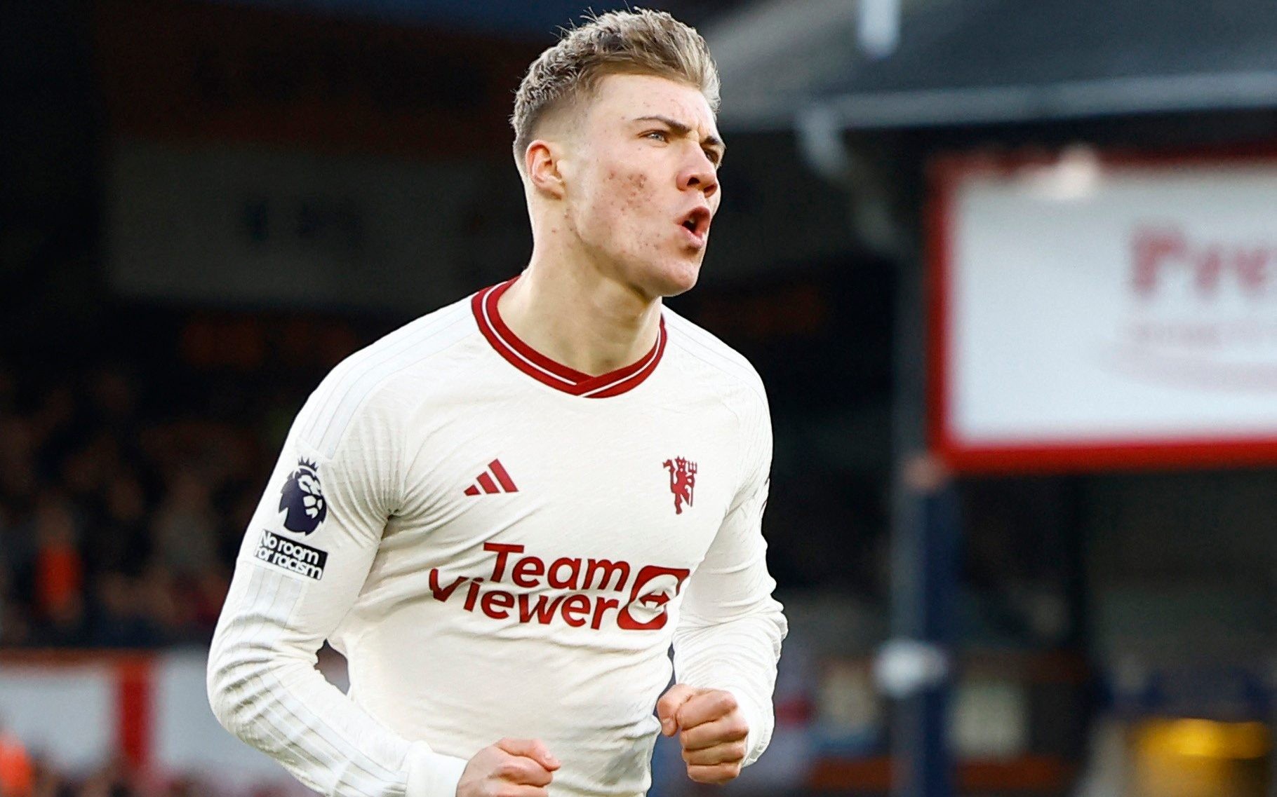 Quá đẳng cấp! Cú đúp sau 7 phút, Hojlund lập kỷ lục chưa từng có - Bóng Đá