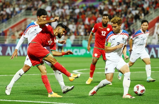 Điểm nhấn Thái Lan vs Oman: Chiến đấu ngoan cường; Tấm vé đi tiếp - Bóng Đá