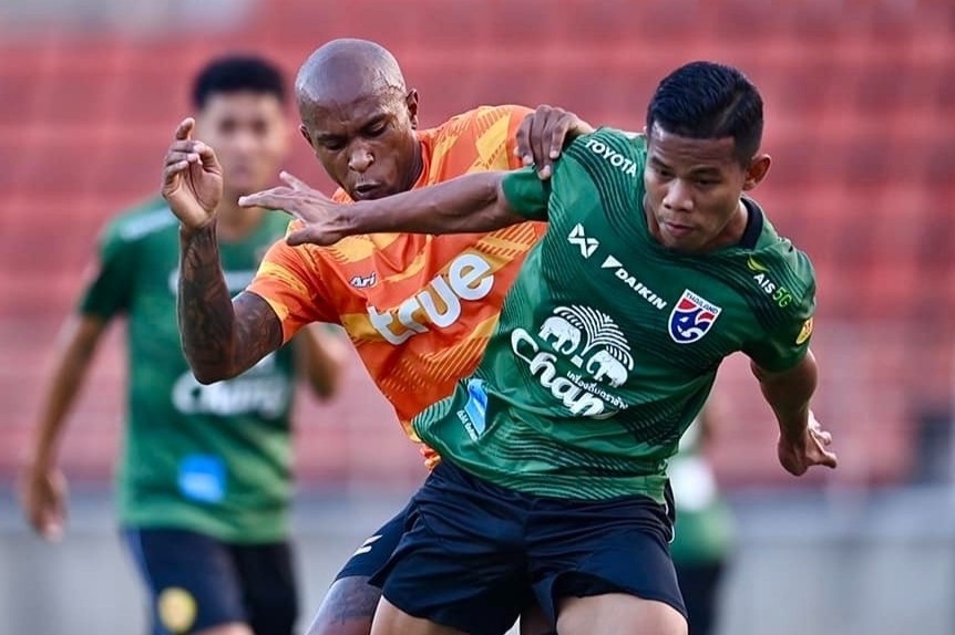 Tuyển Thái Lan giấu bài trước AFF Cup 2022 - Bóng Đá