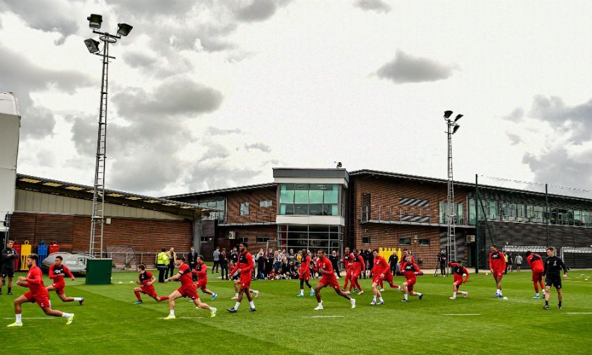 Nhìn Liverpool thế này, không chỉ Leicester City mà mọi đối thủ đều khiếp sợ - Bóng Đá